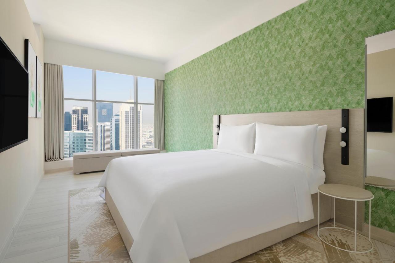 Отель Element By Westin West Bay Доха Экстерьер фото