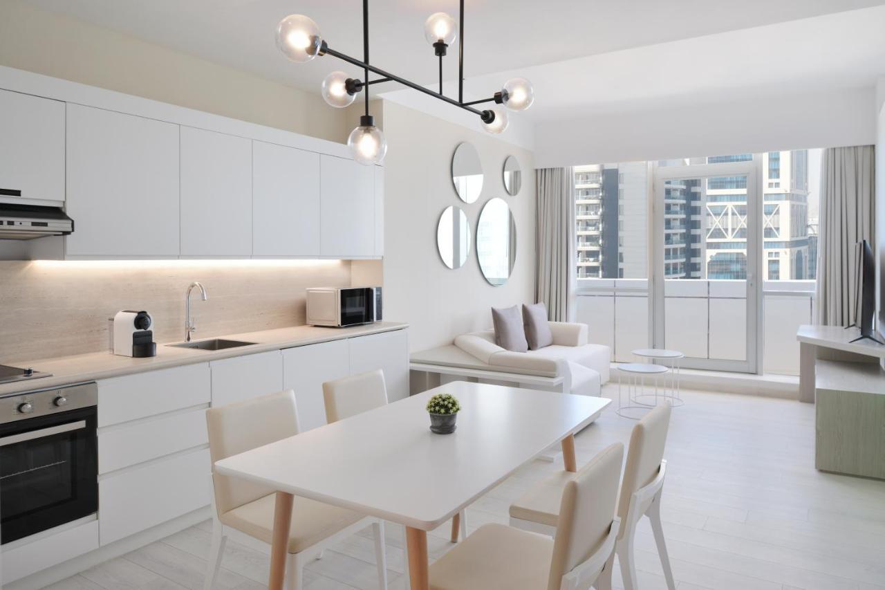 Отель Element By Westin West Bay Доха Экстерьер фото