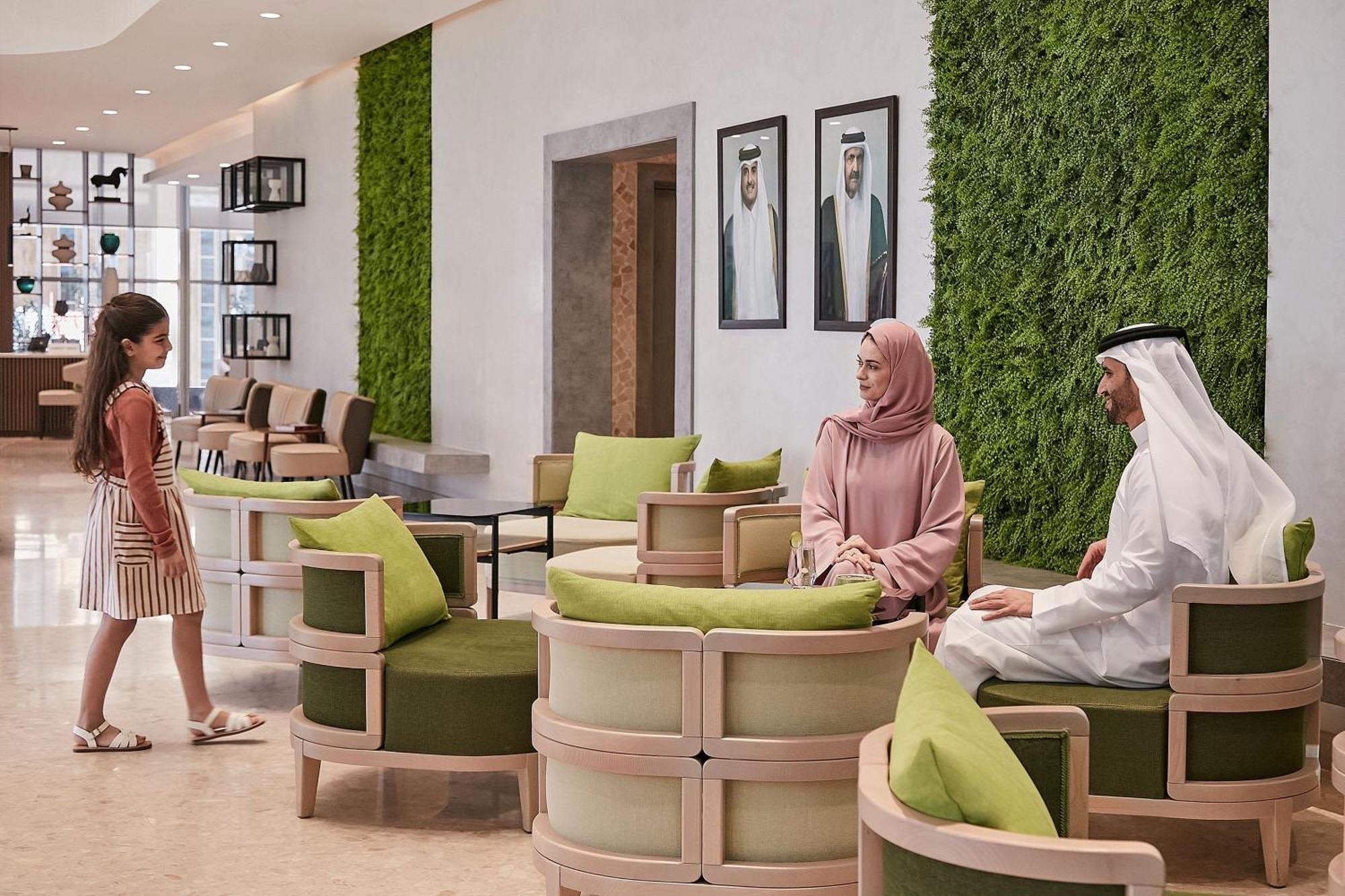 Отель Element By Westin West Bay Доха Экстерьер фото The lounge at the airport